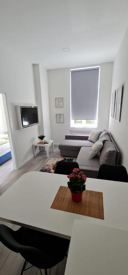 Mika Apartment And Studios زغرب المظهر الخارجي الصورة