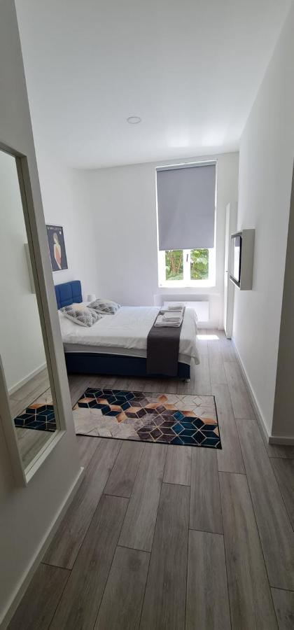 Mika Apartment And Studios زغرب المظهر الخارجي الصورة